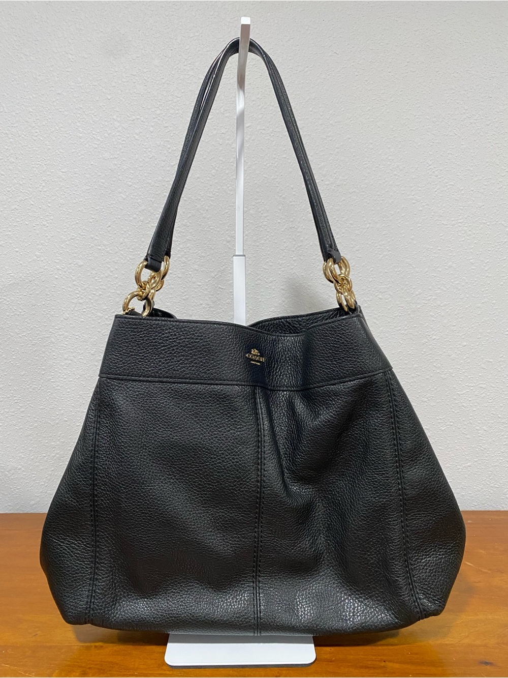 Coach Black Pebbled Leather Shoulder Bag 💐Authenticity Not Guaranteed💐